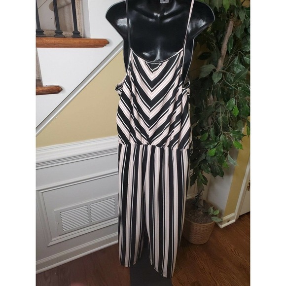 Just Be... Women Striped Jumpsuit 3X - Picture 4 of 8